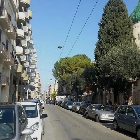 Lacasadiden بيت ضيافة *